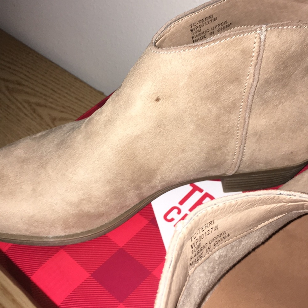 New True Craft 1” Heel Suede Feel Booties Natural - Picture 7 of 8
